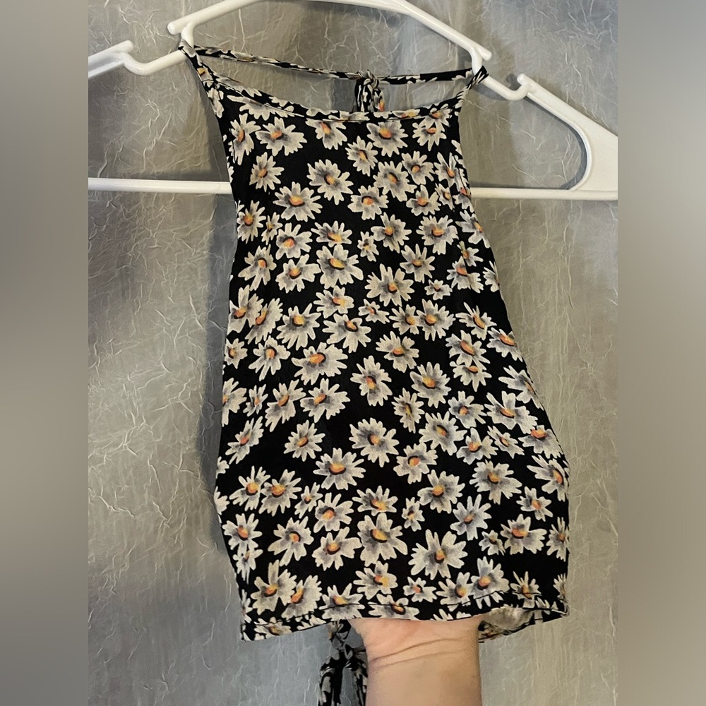 Brandy Melville 2010s Daisy Halter Top